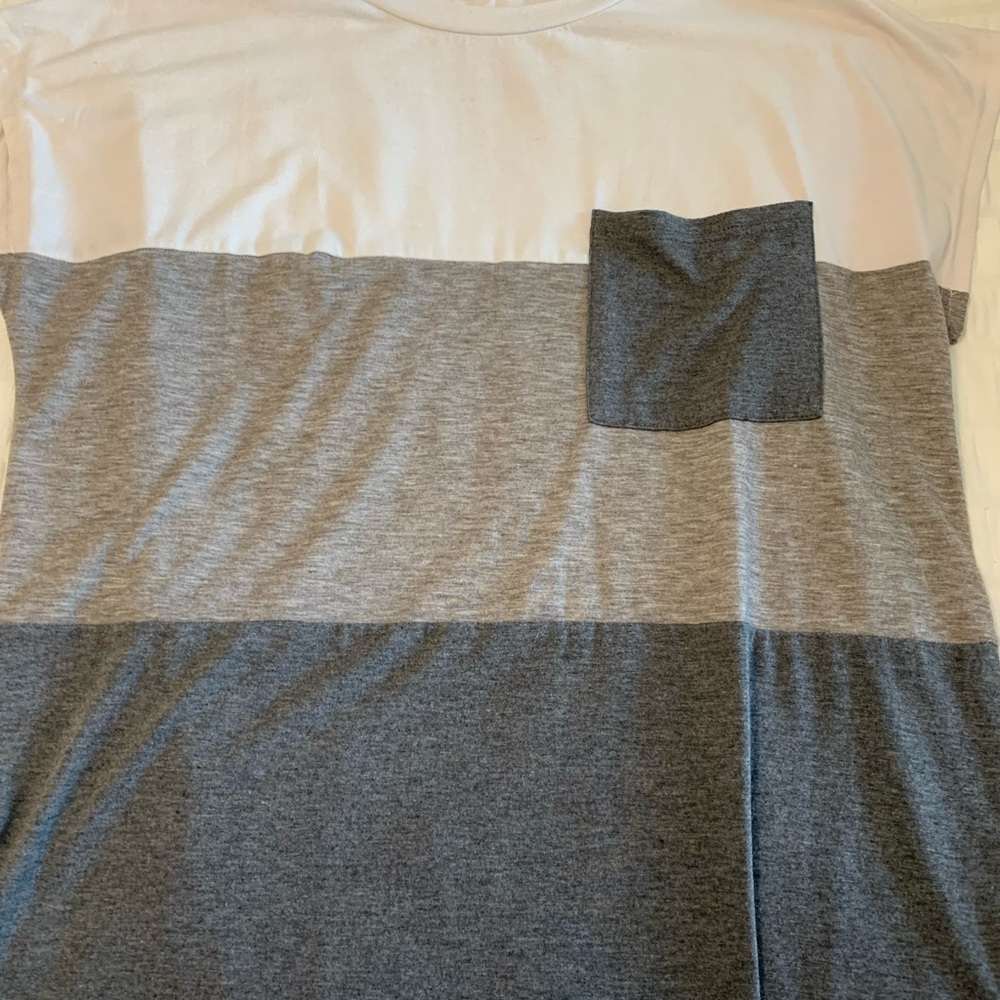 Color Block Tee - Picture 5 of 16